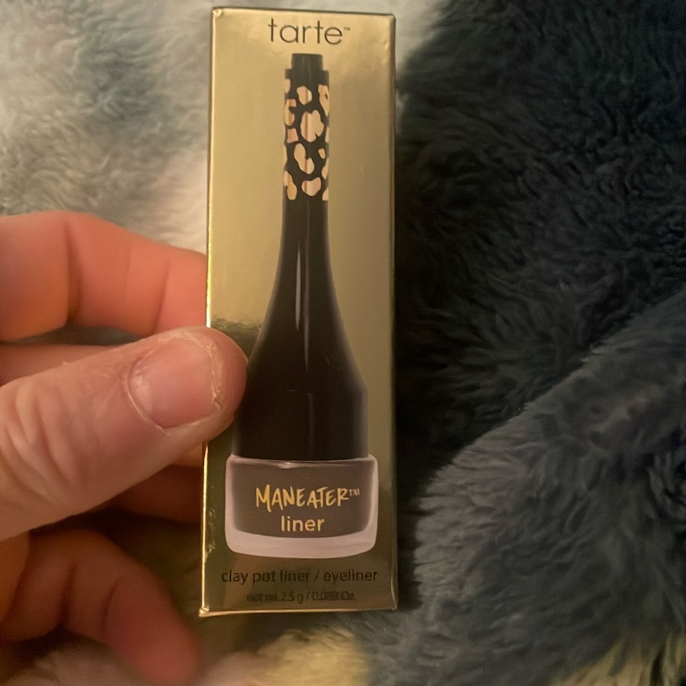 Tarte Maneater Liner (Clay pot liner/Eyeliner) in Moss. New in Box!